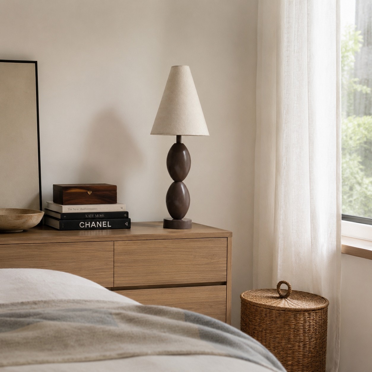 scene bedside daylight